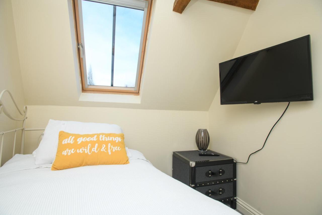 Pass The Keys Homey Flat In Sleaford Centre ภายนอก รูปภาพ