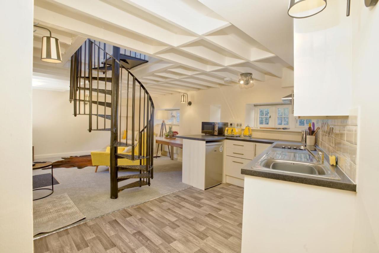 Pass The Keys Homey Flat In Sleaford Centre ภายนอก รูปภาพ