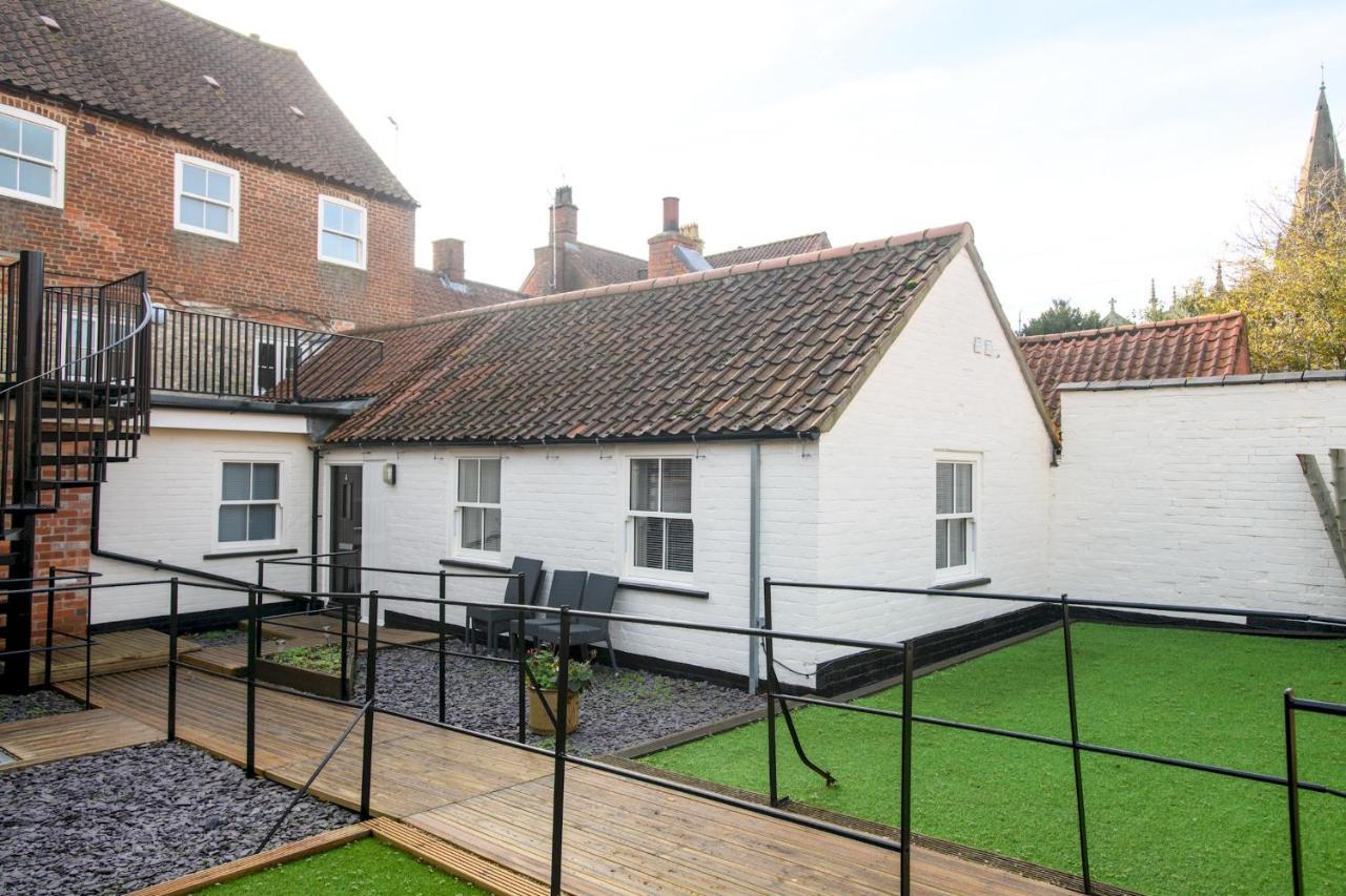 Pass The Keys Homey Flat In Sleaford Centre ภายนอก รูปภาพ