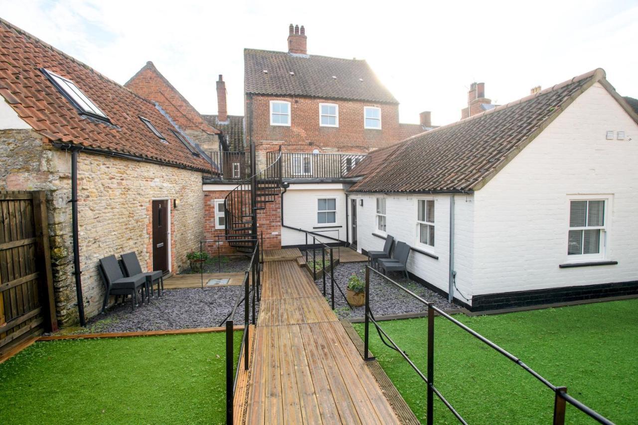 Pass The Keys Homey Flat In Sleaford Centre ภายนอก รูปภาพ