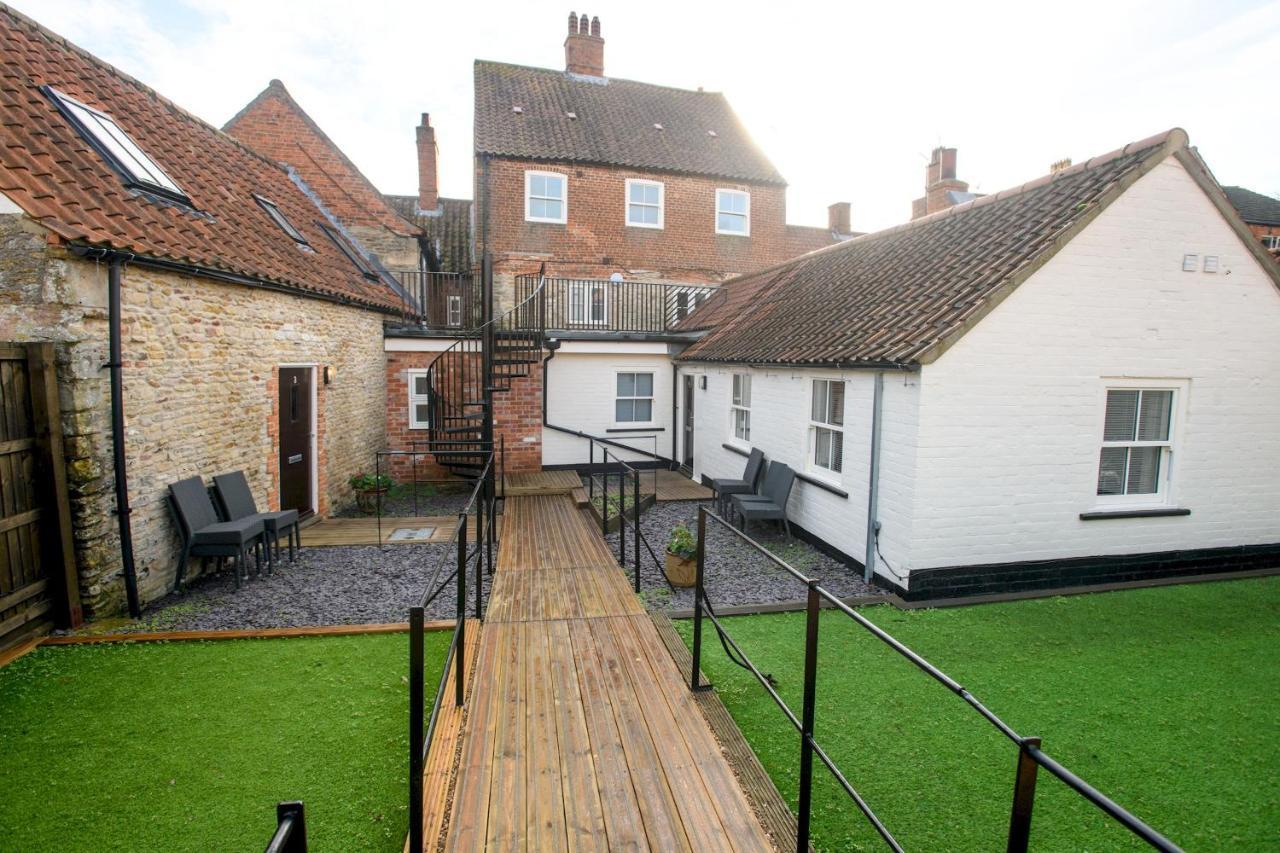 Pass The Keys Homey Flat In Sleaford Centre ภายนอก รูปภาพ